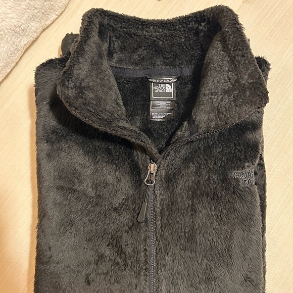 The North Face Woman’s Osito Fleece Vest size XL ( NWT) - Picture 7 of 7